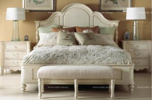 Кровать с тумбочками от  спального гарнитура американского бренда SUMMER HOME(FFDM)– купить в интернет-магазине ЦЕНТР мебели РИМ